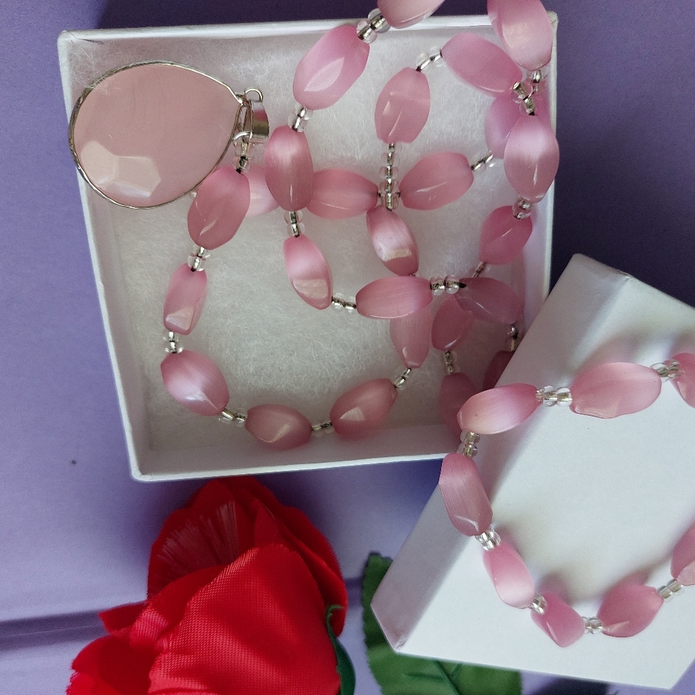 Necklace for women beautiful pink cats eye